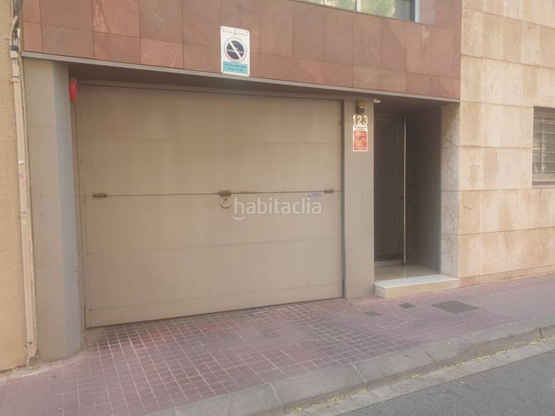 Foto 0c27b6a2-4476-41eb-8a53-93088d775910. Aparcament cotxe a Centre Sabadell