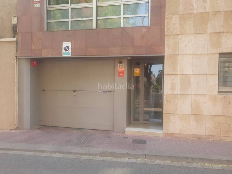 Foto f5785d27-6ee7-4686-b450-8d3ecf446244. Aparcament cotxe a Centre Sabadell