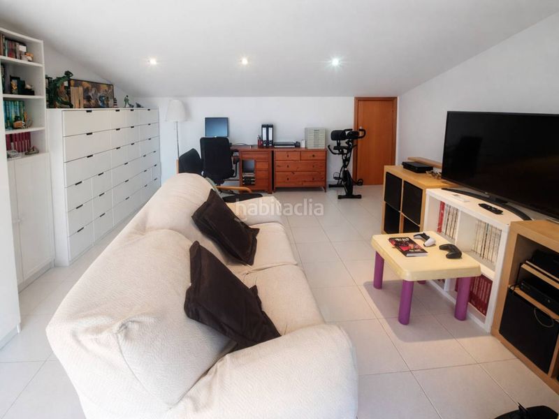 Foto 071fe5a0-5874-4628-a598-61fdade456ac. Casa amb calefacció aparcament a Eixample - Can Bogunyà Castellar del Vallès
