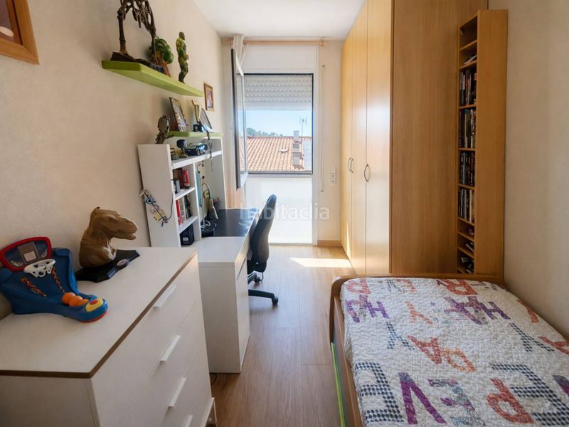 Foto 9a1c3f10-388d-4958-81f2-bc1d1e576018. Casa amb calefacció aparcament a Eixample - Can Bogunyà Castellar del Vallès