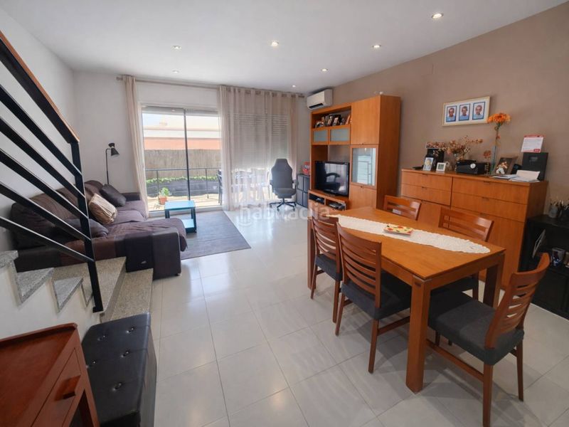Foto c030bb07-bcd4-4679-814c-b5f049d7d5db. Casa amb calefacció aparcament a Eixample - Can Bogunyà Castellar del Vallès