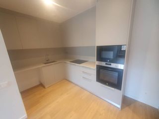 Rent Flat  Calle buenavista. Pis obra nova covadonga. interessats enviar documentacio per mai