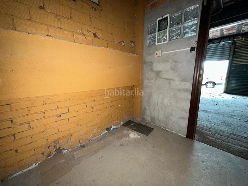 Foto df4fc796-2f0e-4e64-819a-8b128c85391c. Locale commerciale in Lutxana - Llano Barakaldo