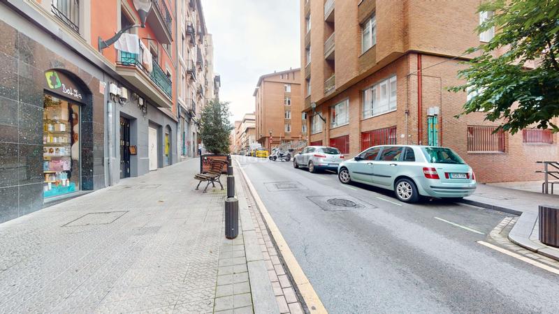 Foto 518c5b8b-fcf9-4718-a269-c82a0a02018c. Piso en Zabala Bilbao