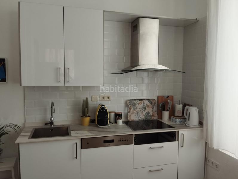 Foto 9d656303-f847-481c-8180-59a156ab14d2. Dachwohnung in Feria Sevilla