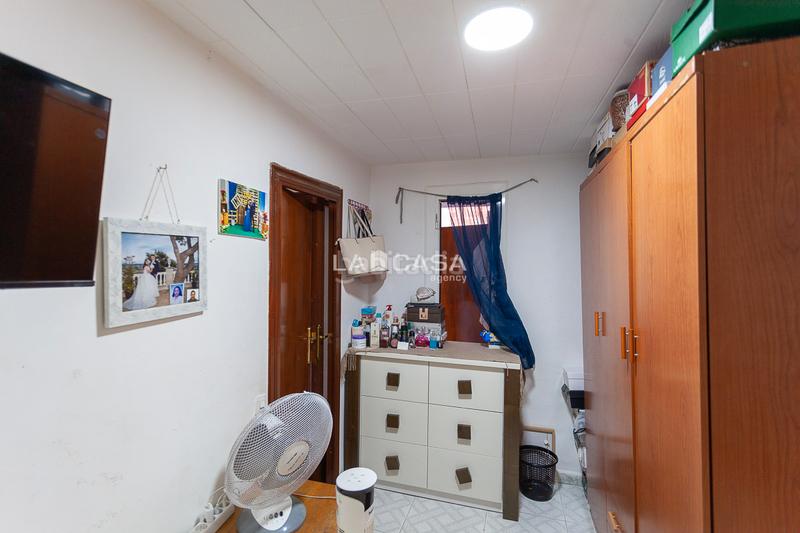 Foto 4493e975-bba2-491f-aab9-c21f7587c9db. Flat with heating in Collblanc Hospitalet de Llobregat (L´)