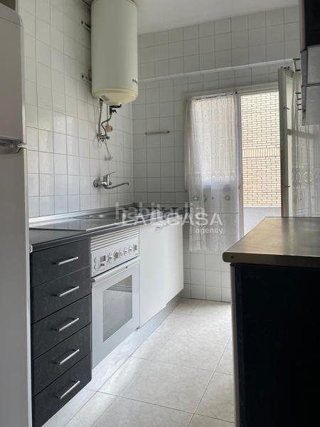 Foto 2d853435-9edb-4212-92b2-68c7a1139d36. Flat with heating parking in Centro Valladolid