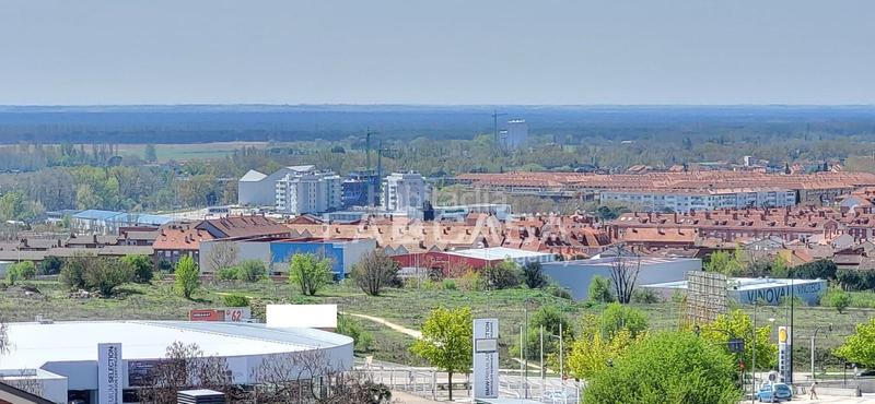 Foto fb9466d9-59b4-4afc-bbe1-1b2ffb4f60b5. Appartamento con riscaldamento parcheggio piscina in Valladolid