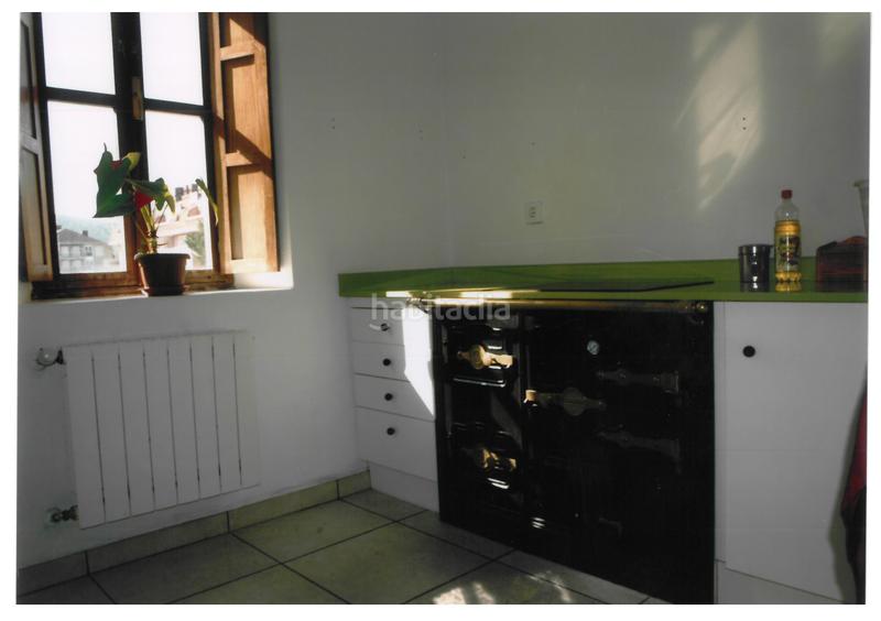 Foto 7d0e25a0-9410-4c1a-ad57-a460cfe99365. Casa amb calefacció aparcament a Bárcena de Cicero