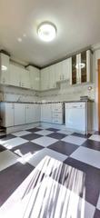 Pis  Calle merced. Piso para entrar a vivir con balcn y patio