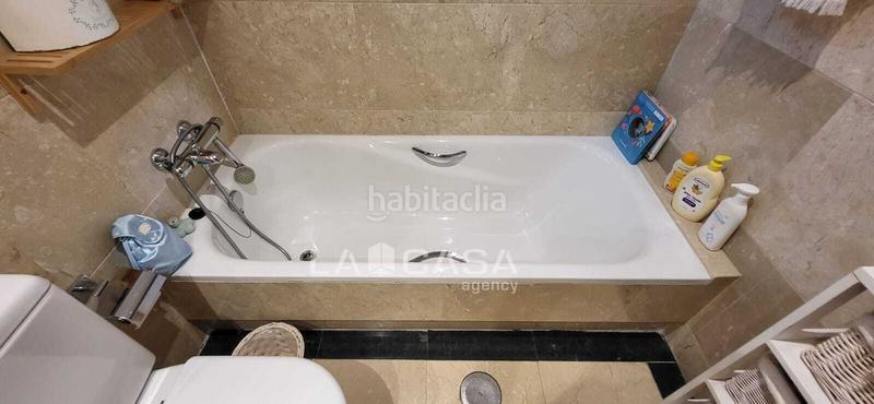 Foto 0d7fd016-803b-4426-947f-eed35482a786. Àtic amb aparcament piscina a Parquesol Valladolid