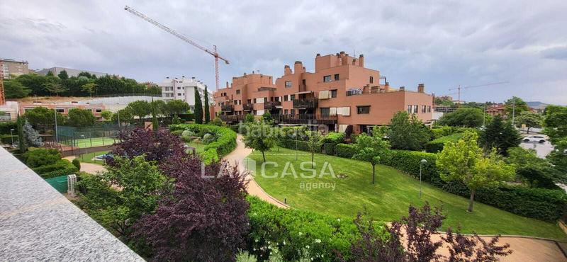 Foto f02e20e9-5bed-4d51-8512-2a1ec881eeb8. Àtic amb aparcament piscina a Parquesol Valladolid