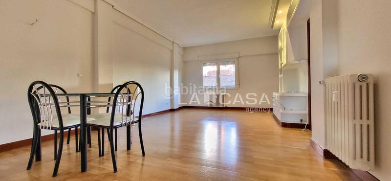 Foto 57818a9f-37c6-42e0-82fe-80e81f0756c2. Miete etagenwohnung mit heizung in Campo Grande Valladolid
