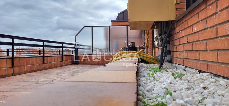 Foto 4f9f09b7-f34a-466b-bcdf-131630a7de1e. Duplex con riscaldamento parcheggio piscina in Plaza de Toros Valladolid