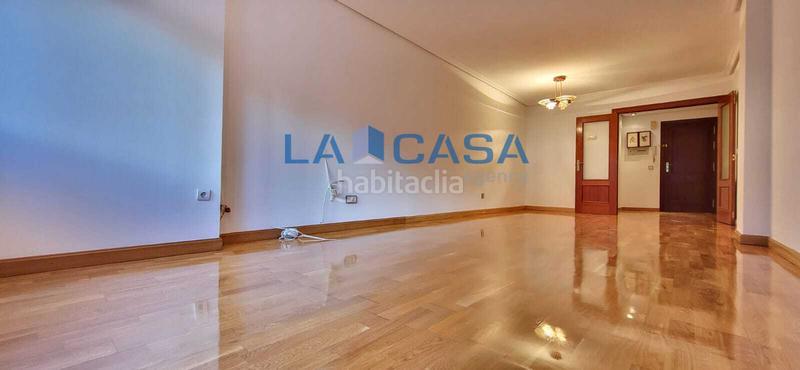 Foto ea2cd809-853c-4606-abda-e733e8935552. Etagenwohnung mit heizung parking pool in Parquesol Valladolid