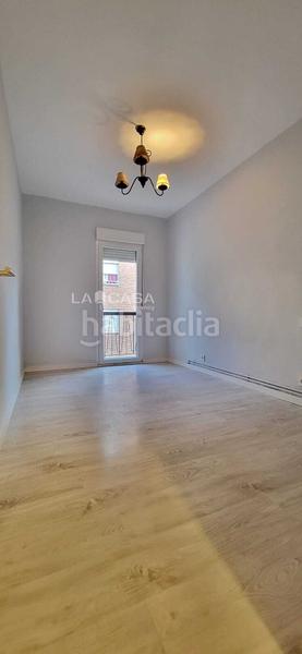 Foto 5c0df059-317a-46bc-869c-2cae6ceb6bd5. Flat with heating in La Farola Valladolid