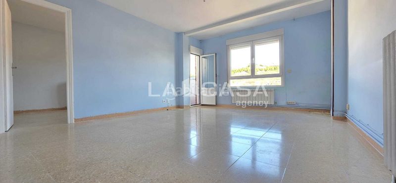 Foto de0e31ee-bf6d-4a00-be05-66563ea1aa1a. Pis amb calefacció a Portillo