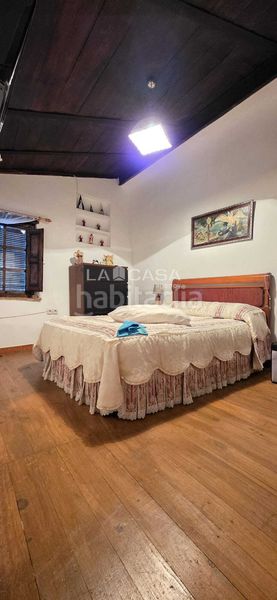 Foto 8eec3fdc-660a-487b-a80f-2a7e41b51a41. Casa amb aparcament a Velliza
