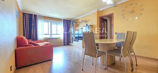 Etagenwohnung  Avenida de la libertad. Piso todo exterior en 8ª planta con ascensor, listo para entrar