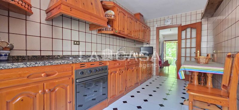 Foto 08de86df-3357-4a56-b9d8-cd0d436f9cbc. Casa amb calefacció aparcament a Dueñas