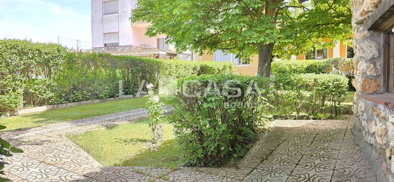 Foto aa6daeae-e4af-43ef-9e11-42b67900ae62. Casa amb calefacció aparcament a Dueñas