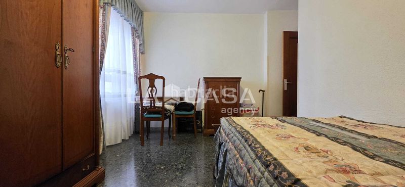 Foto a0334746-8646-466d-9de6-642be3a115d8. Pis amb calefacció aparcament a Hospital Valladolid