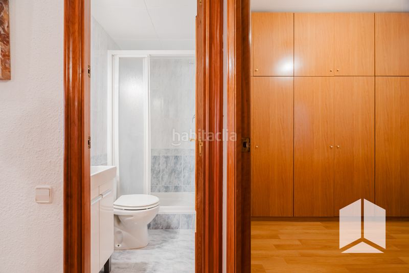 Foto c758da2d-a5bb-4fce-a95c-0ee5bdf40699. Etagenwohnung in Castell-Poble Vell Castelldefels