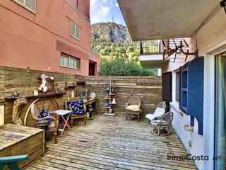 Appartement à Avinguda de grècia 56. Apartamento con amplia terraza en el centro urbano de lestartit.