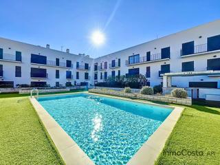 Apartament a Roca maura 32. Apartamento con parking privado en el centro de lestartit.