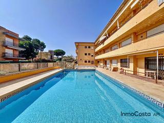 Apartament a Dalia 10. Apartamento con piscina en la zona de els griells, lestartit.