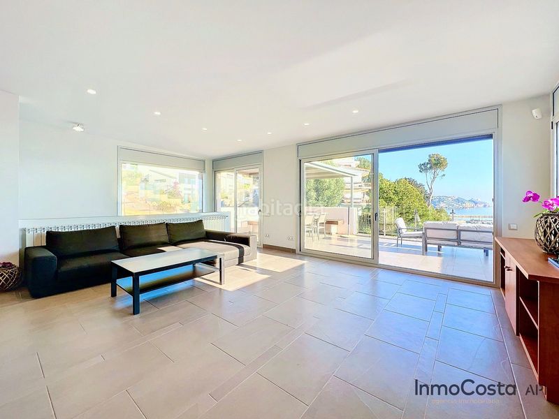 Foto 6d3ea059-719e-4711-a2d3-8dd296e7c4fe. Casa a carrer barcelona 83 a l´Estartit poble Estartit