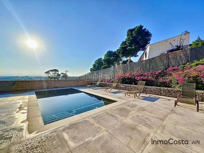 Foto 7ab8927f-ec54-4498-83b5-34dfbb92c3b0. Casa a carrer barcelona 83 a l´Estartit poble Estartit