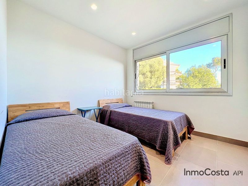 Foto ae31163a-4ccb-4be6-ad9b-3a5341f2a43f. Casa a carrer barcelona 83 a l´Estartit poble Estartit