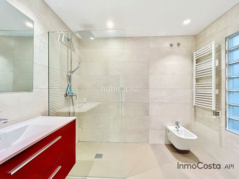 Foto fcb2e116-8de9-4c62-a5e6-9bd450572f1e. Casa a carrer barcelona 83 a l´Estartit poble Estartit