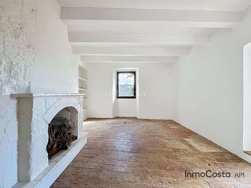 Foto 65121f17-9747-4068-bb6a-c02e3ad001ed. Masia a carrer taravaus 8 a Vilafant