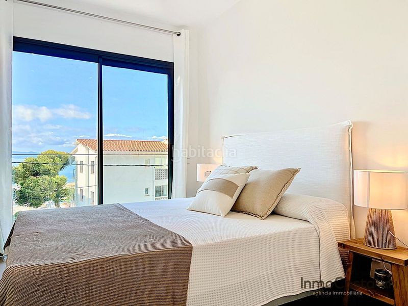 Foto 7f6569c7-ae1e-4c03-8a7f-302e052465c3. Casa a carrer pont nou 3 a l´Estartit poble Estartit