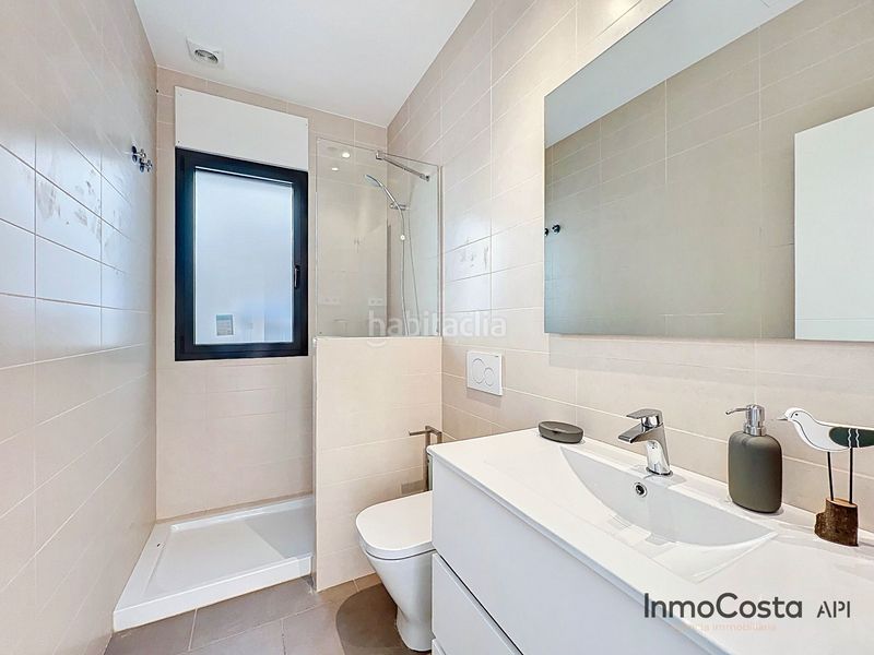 Foto 834410a4-b0b6-49b8-96ed-379bf6146fc4. Casa a carrer pont nou 3 a l´Estartit poble Estartit