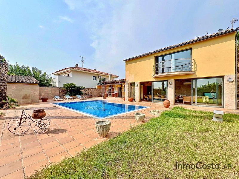 Foto bb021d06-473e-481f-9bdb-12d2bf9fa54a. Casa a mas marquès 19 a l´Estartit poble Estartit