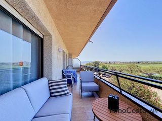 Appartement  Carrer salines 23. Apartament amb llicència turística i vistes