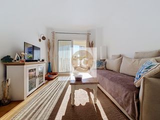 Apartament a Carrer dàlia 9. Precioso apartamento a pasos del mar con terraza a dos niveles