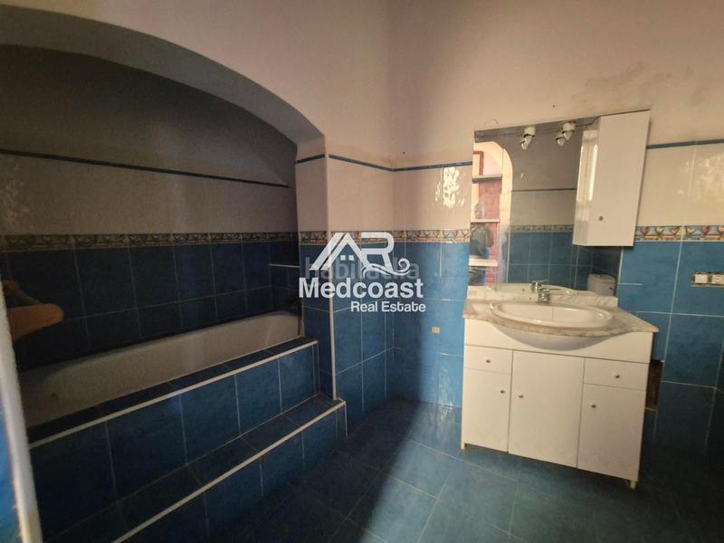 Foto 7d03fce9-df8d-4bb7-b697-ac0ddc97c9fb. Casa adossada amb aparcament a Antas