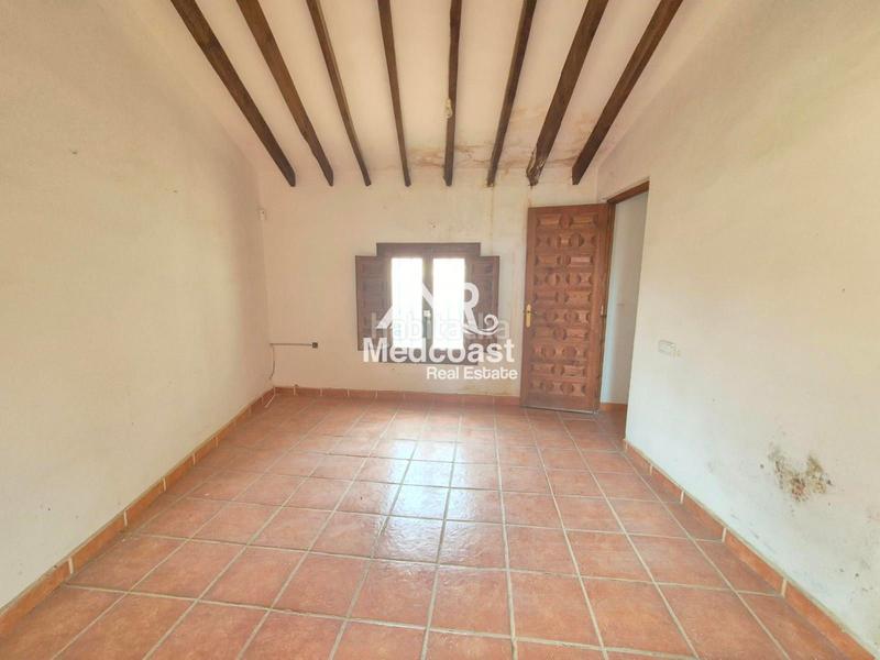 Foto 9a1b7959-fa4d-4f99-b355-ecf53edf7a61. Casa adossada amb aparcament a Antas