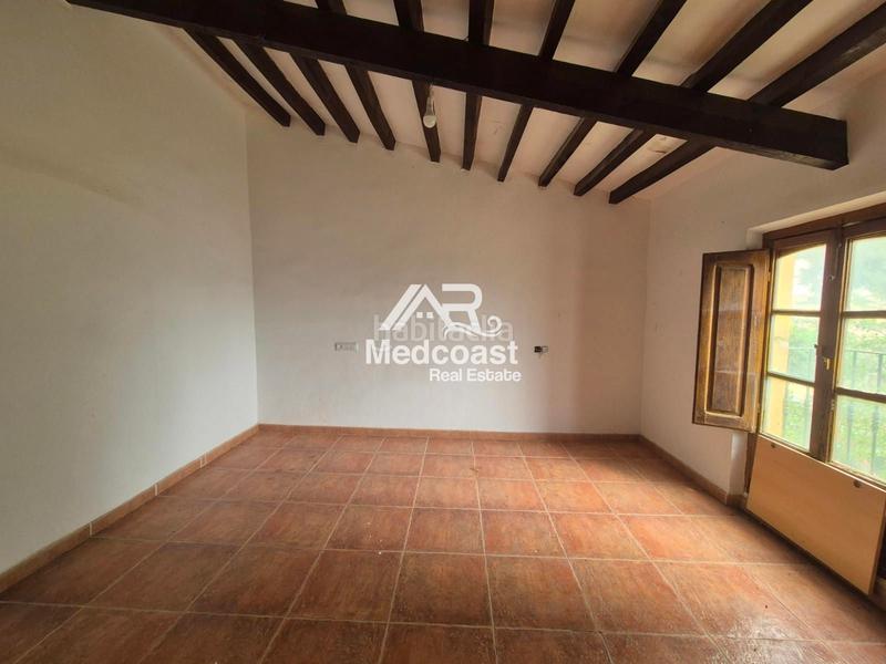 Foto a4e02d6e-b8c9-40b3-becc-9a930c6d1ed6. Casa adossada amb aparcament a Antas