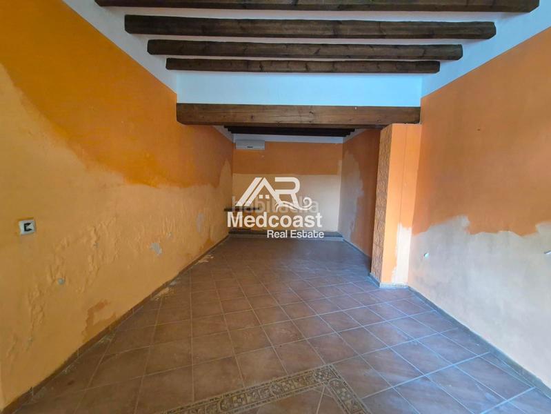 Foto a78457ad-30f0-4856-8b79-a5cd21e492e6. Casa adossada amb aparcament a Antas