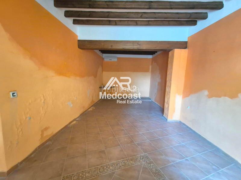 Foto aff30bfe-36f7-4fc9-8166-a4a5db184bb5. Casa adossada amb aparcament a Antas
