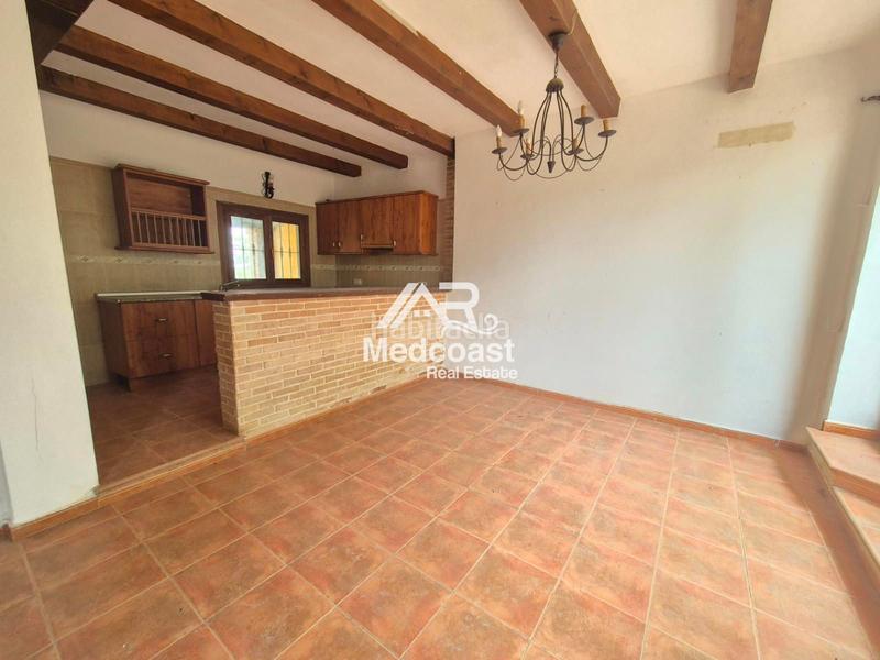 Foto ccd917f1-4732-44c3-8e7a-ba3ba9903330. Casa adossada amb aparcament a Antas