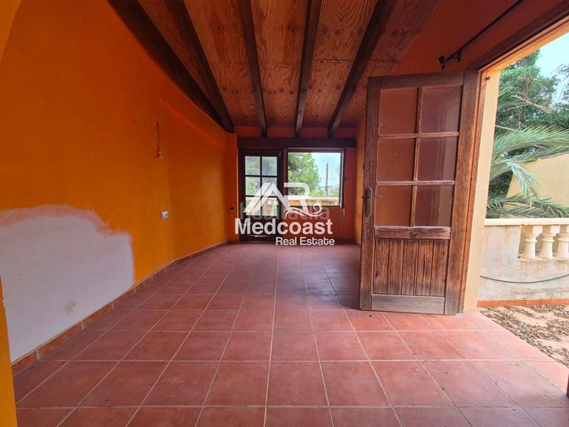 Foto f68d1d39-1fc9-4c43-9985-bef10610b760. Casa adossada amb aparcament a Antas