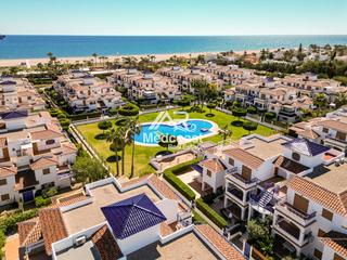 Piso  Descubrimie(pr). Fantstico  apartamento  en primera lnea de playa.