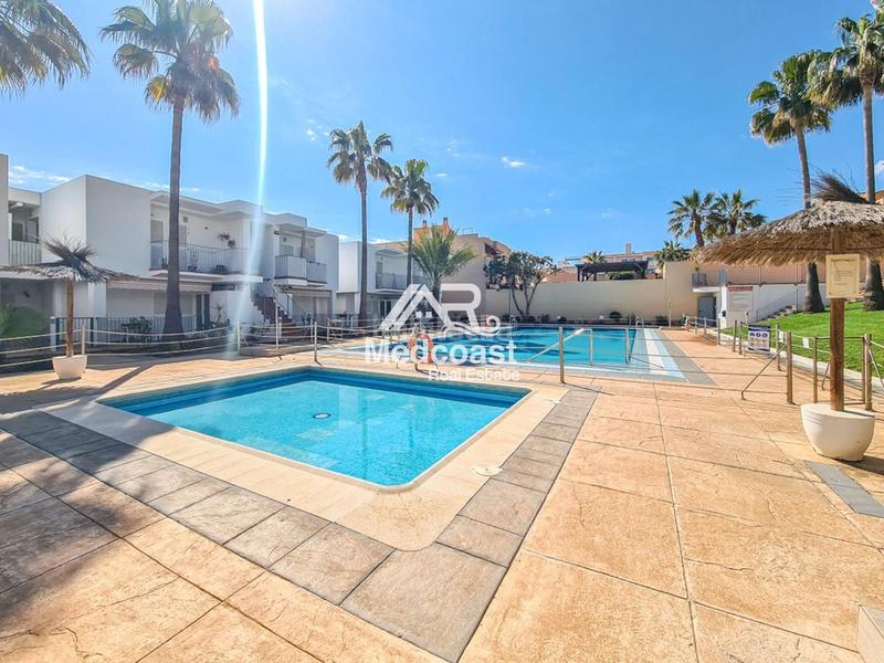 Foto dd9c7892-ff10-48ad-811a-56c2fb23a39d. Piso vive frente al mar ! planta baja de 2 dormitorios. en Mojácar