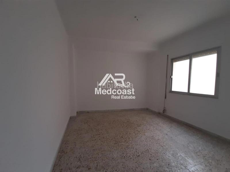 Foto df670dd0-c11e-4b94-ac09-ddc3e63c68e1. Pis a Macael